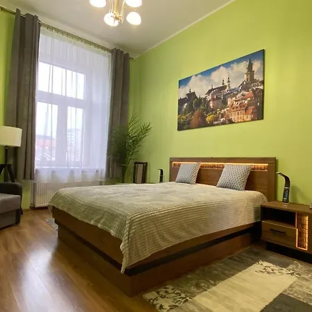 Lublinbnb - Exclusive Family ------ In The Heart Of -------------------------------- Bedroom & Living & Kitchen Apartment Lublin